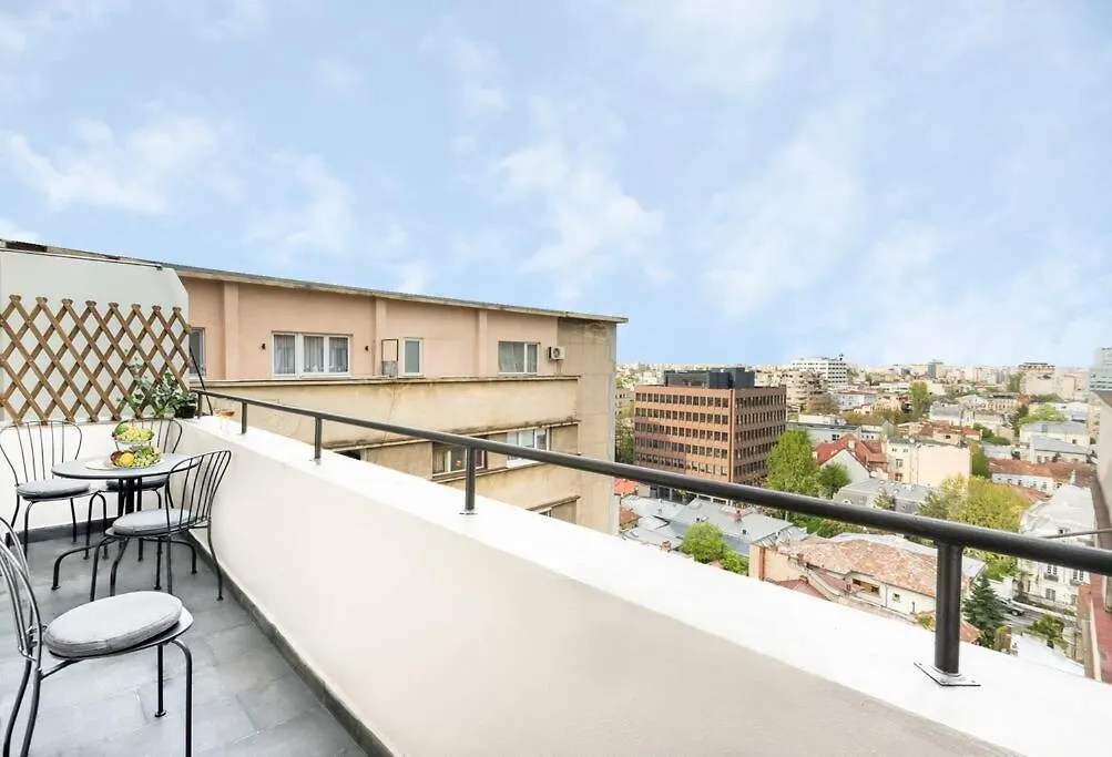 Superb Views 3Br Midtown Flat - 3 Balconies Apartment Bucharest