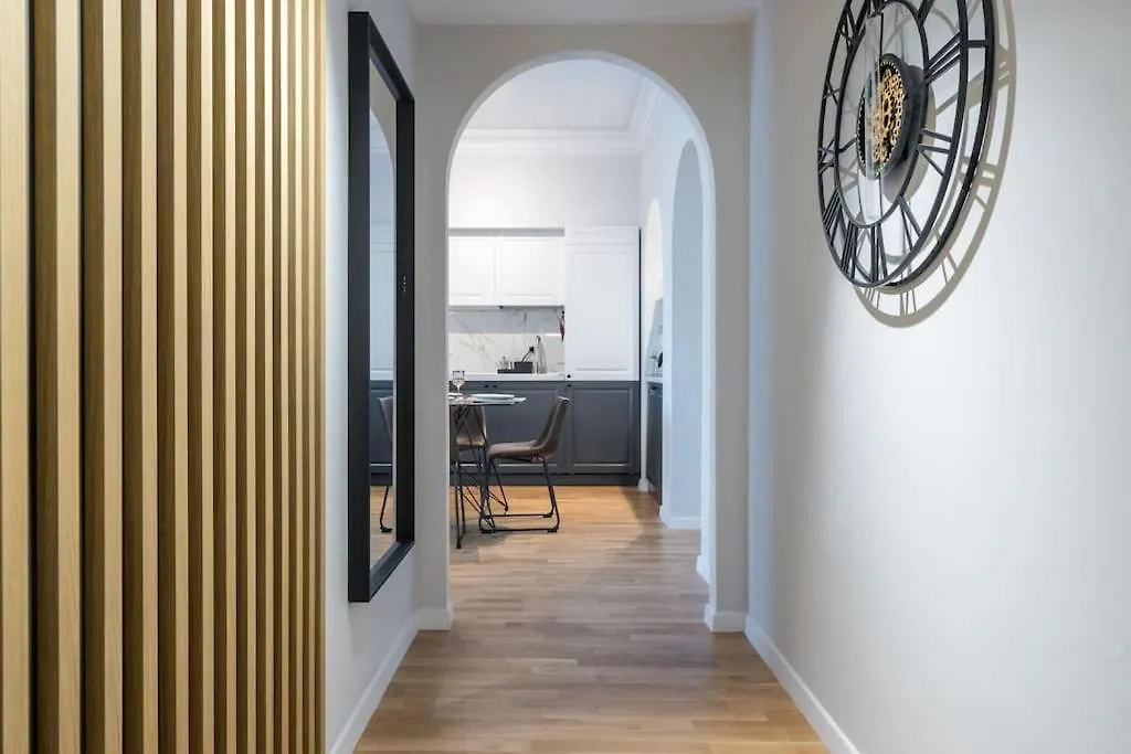 Superb Views 3Br Midtown Flat - 3 Balconies Apartment Bucharest
