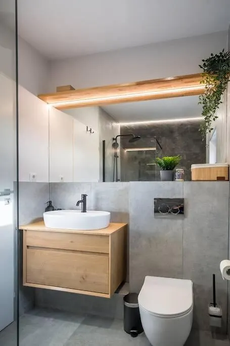 부쿠레슈티 Superb Views 3Br Midtown Flat - 3 Balconies 아파트