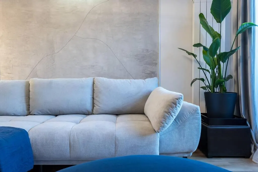 부쿠레슈티 Superb Views 3Br Midtown Flat - 3 Balconies 아파트