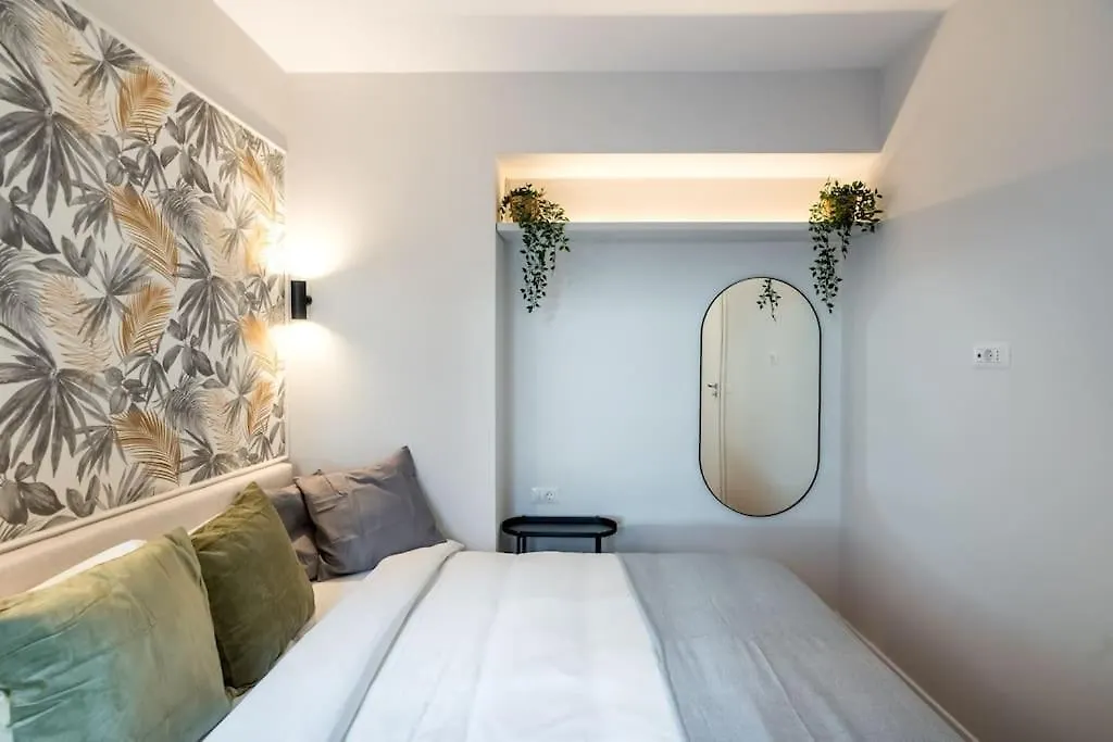 부쿠레슈티 Superb Views 3Br Midtown Flat - 3 Balconies 아파트