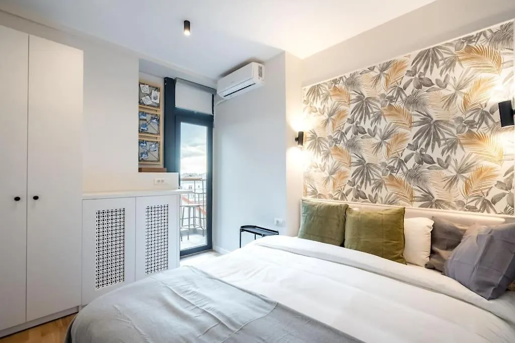 부쿠레슈티 Superb Views 3Br Midtown Flat - 3 Balconies 아파트 0*,  루마니아